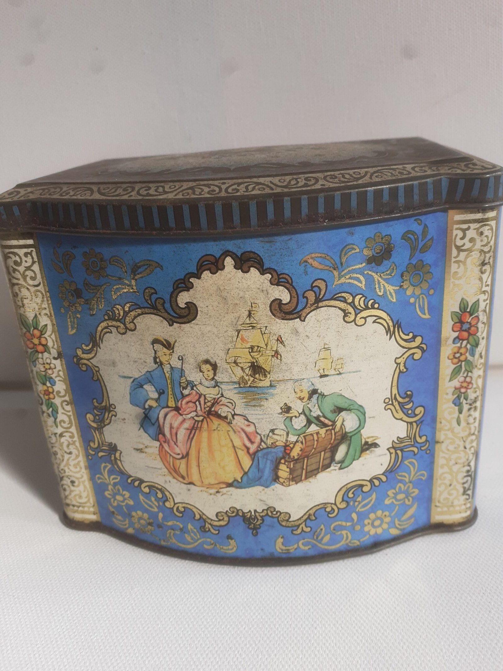 Image of a vintage toffee tin